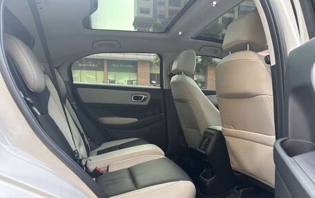 Honda Vezel, 2022 год, 1 390 000 рублей, 16 фотография