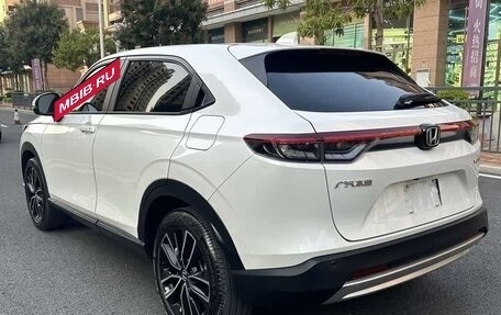 Honda Vezel, 2022 год, 1 390 000 рублей, 7 фотография