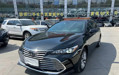 Toyota Avalon, 2022 год, 2 500 000 рублей, 1 фотография