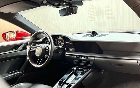Porsche 911, 2019 год, 12 268 153 рублей, 13 фотография