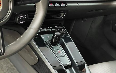 Porsche 911, 2019 год, 12 268 153 рублей, 15 фотография