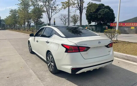 Nissan Teana, 2020 год, 2 000 000 рублей, 4 фотография