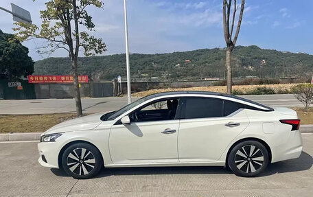 Nissan Teana, 2020 год, 2 000 000 рублей, 5 фотография