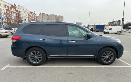 Nissan Pathfinder, 2015 год, 2 300 000 рублей, 4 фотография