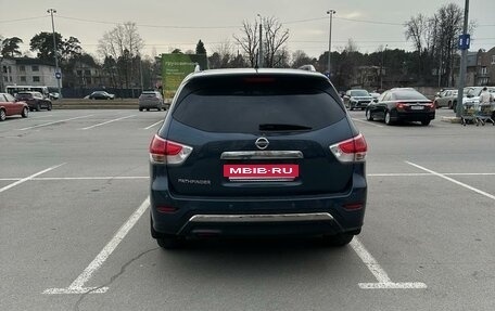 Nissan Pathfinder, 2015 год, 2 300 000 рублей, 6 фотография
