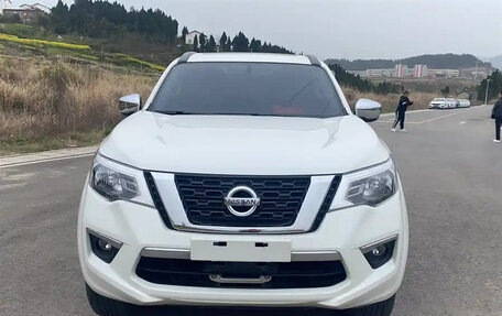 Nissan Terra, 2022 год, 2 600 000 рублей, 2 фотография