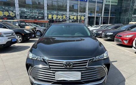 Toyota Avalon, 2022 год, 2 500 000 рублей, 3 фотография