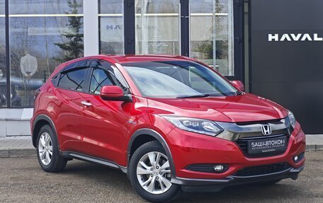 Honda Vezel, 2017 год, 1 700 000 рублей, 3 фотография