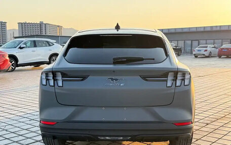 Ford Mustang Mach-E I, 2023 год, 2 100 000 рублей, 7 фотография