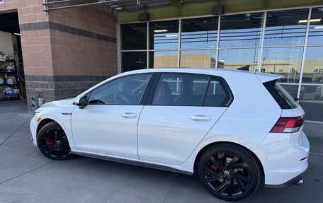 Volkswagen Golf GTI, 2022 год, 4 180 000 рублей, 8 фотография