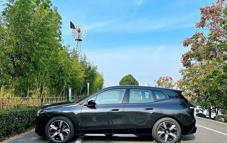 BMW iX, 2024 год, 9 000 000 рублей, 3 фотография