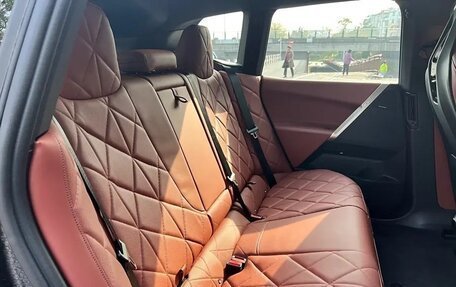 BMW iX, 2024 год, 9 000 000 рублей, 21 фотография