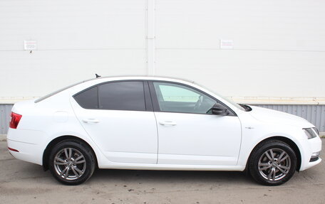 Skoda Octavia, 2018 год, 1 420 000 рублей, 7 фотография