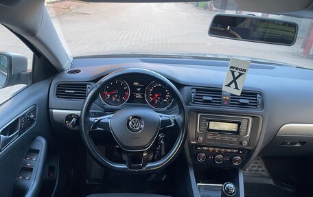 Volkswagen Jetta VI, 2016 год, 950 000 рублей, 10 фотография