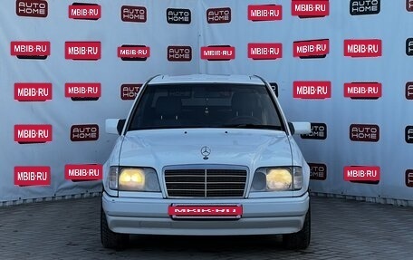 Mercedes-Benz E-Класс, 1995 год, 480 000 рублей, 2 фотография