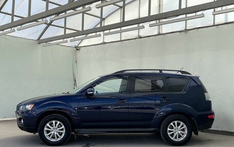 Mitsubishi Outlander III рестайлинг 3, 2011 год, 1 100 000 рублей, 9 фотография