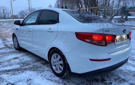 KIA Rio III рестайлинг, 2015 год, 1 290 000 рублей, 4 фотография