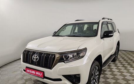 Toyota Land Cruiser Prado 150 рестайлинг 2, 2022 год, 7 300 000 рублей, 1 фотография
