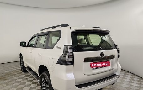 Toyota Land Cruiser Prado 150 рестайлинг 2, 2022 год, 7 300 000 рублей, 7 фотография