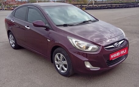 Hyundai Solaris II рестайлинг, 2012 год, 857 000 рублей, 3 фотография