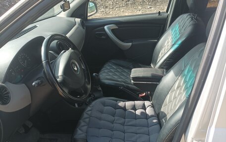 Renault Logan I, 2012 год, 370 000 рублей, 2 фотография