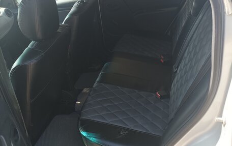 Renault Logan I, 2012 год, 370 000 рублей, 3 фотография