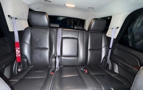 Chevrolet Tahoe III, 2012 год, 1 990 000 рублей, 14 фотография