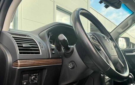 Toyota Land Cruiser Prado 150 рестайлинг 2, 2020 год, 6 028 000 рублей, 20 фотография