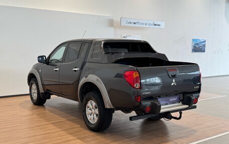 Mitsubishi L200 IV рестайлинг, 2013 год, 1 499 000 рублей, 7 фотография