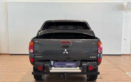 Mitsubishi L200 IV рестайлинг, 2013 год, 1 499 000 рублей, 6 фотография