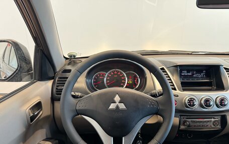 Mitsubishi L200 IV рестайлинг, 2013 год, 1 499 000 рублей, 12 фотография