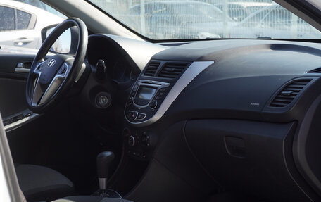 Hyundai Solaris II рестайлинг, 2011 год, 810 000 рублей, 19 фотография