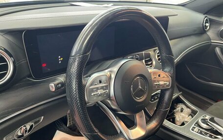 Mercedes-Benz E-Класс, 2018 год, 2 890 000 рублей, 15 фотография