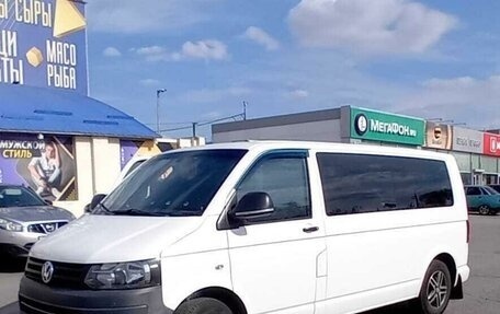Volkswagen Caravelle T5, 2013 год, 1 878 000 рублей, 27 фотография