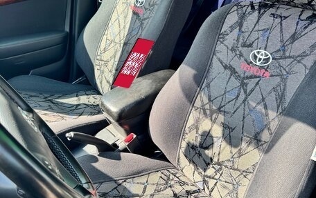 Toyota Avensis III рестайлинг, 2004 год, 620 000 рублей, 24 фотография