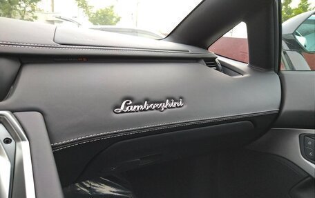 Lamborghini Aventador I рестайлинг, 2011 год, 30 000 000 рублей, 5 фотография