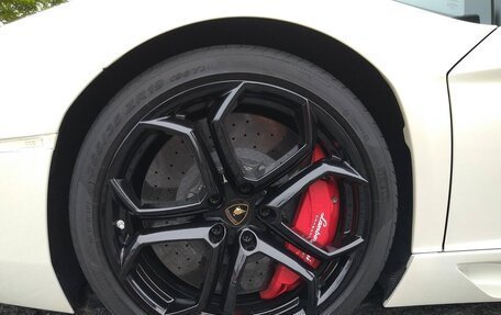 Lamborghini Aventador I рестайлинг, 2011 год, 30 000 000 рублей, 9 фотография