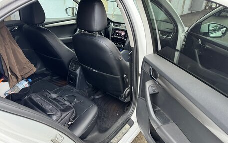 Skoda Octavia, 2017 год, 1 450 000 рублей, 14 фотография