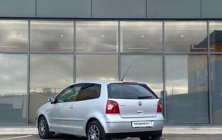 Volkswagen Polo IV рестайлинг, 2002 год, 399 000 рублей, 5 фотография