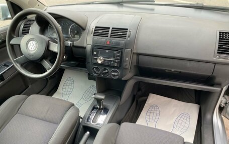 Volkswagen Polo IV рестайлинг, 2002 год, 399 000 рублей, 8 фотография