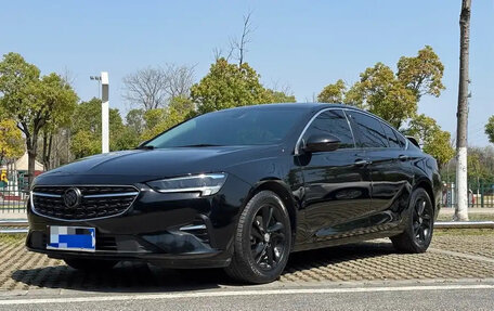 Buick Regal VI, 2021 год, 1 450 000 рублей, 1 фотография