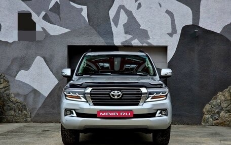 Toyota Land Cruiser 200, 2007 год, 2 700 000 рублей, 3 фотография
