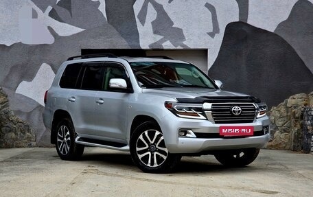 Toyota Land Cruiser 200, 2007 год, 2 700 000 рублей, 4 фотография