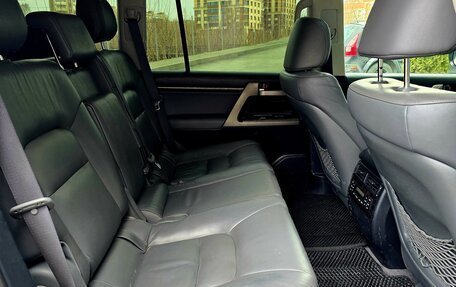 Toyota Land Cruiser 200, 2007 год, 2 700 000 рублей, 17 фотография