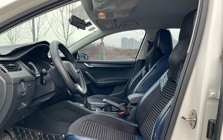 Skoda Octavia, 2022 год, 1 470 000 рублей, 10 фотография