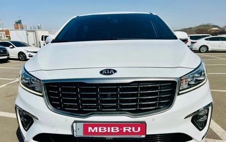 KIA Carnival III, 2020 год, 1 985 000 рублей, 5 фотография