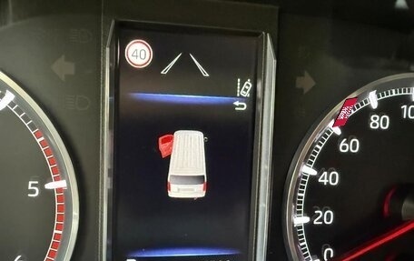 Toyota HiAce H300, 2019 год, 7 990 000 рублей, 17 фотография