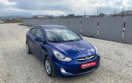 Hyundai Solaris II рестайлинг, 2011 год, 770 000 рублей, 1 фотография