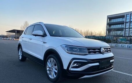Volkswagen T-Cross I, 2020 год, 1 300 300 рублей, 2 фотография