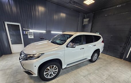 Mitsubishi Pajero Sport III рестайлинг, 2018 год, 2 500 000 рублей, 2 фотография
